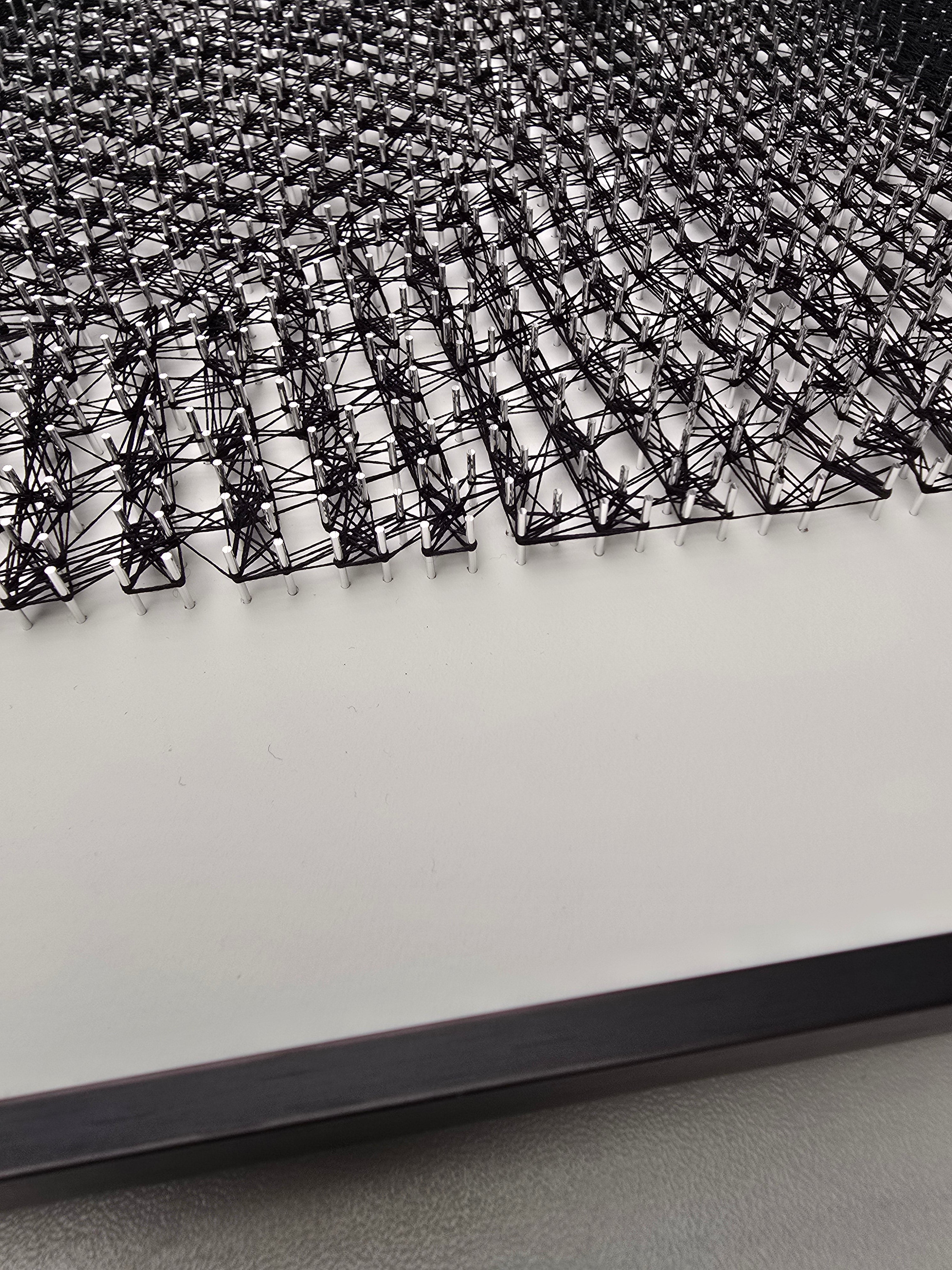 Strengjalist út frá ljósmynd - Hvaða mynd sem er endurgerð með þúsundum nagla og einum streng