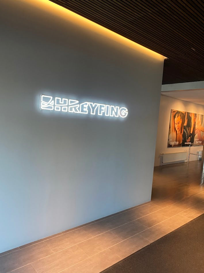 Skilti ( Led skilti - Neon skilti - útiskilti )