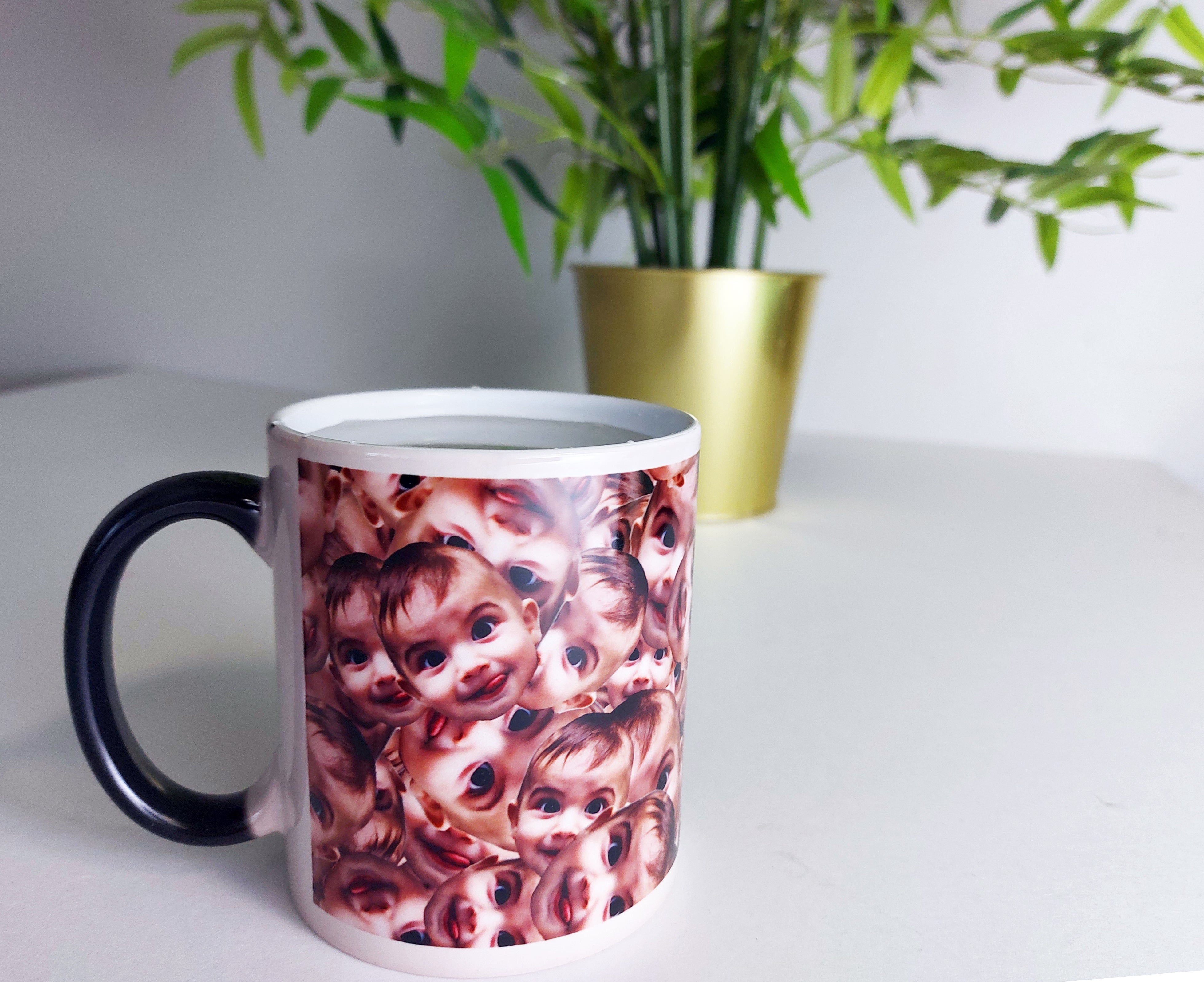 Smettisbolli - Andlitið á bolla (Litabreyttur)