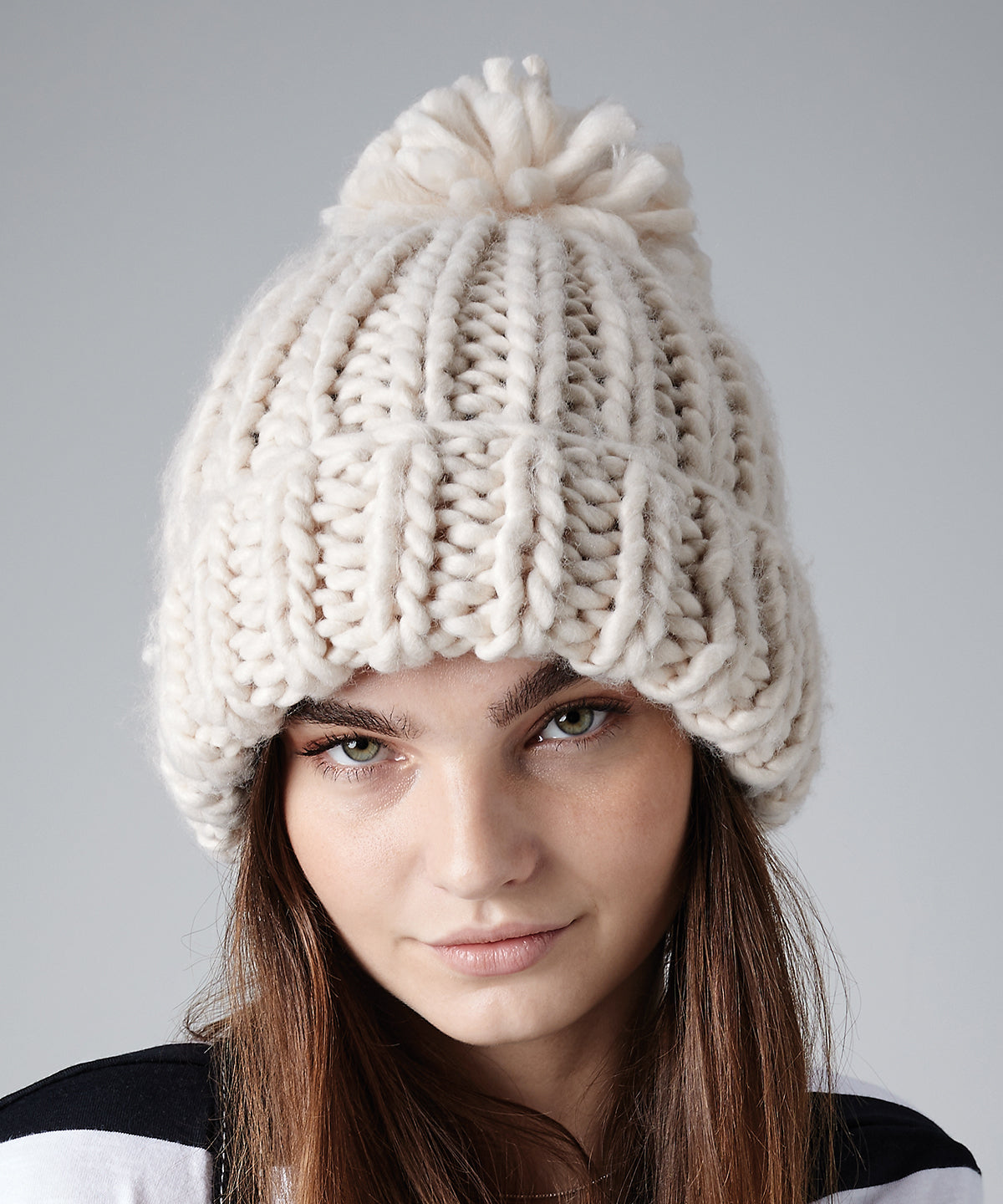 Húfur - Oversized Hand-knitted Beanie