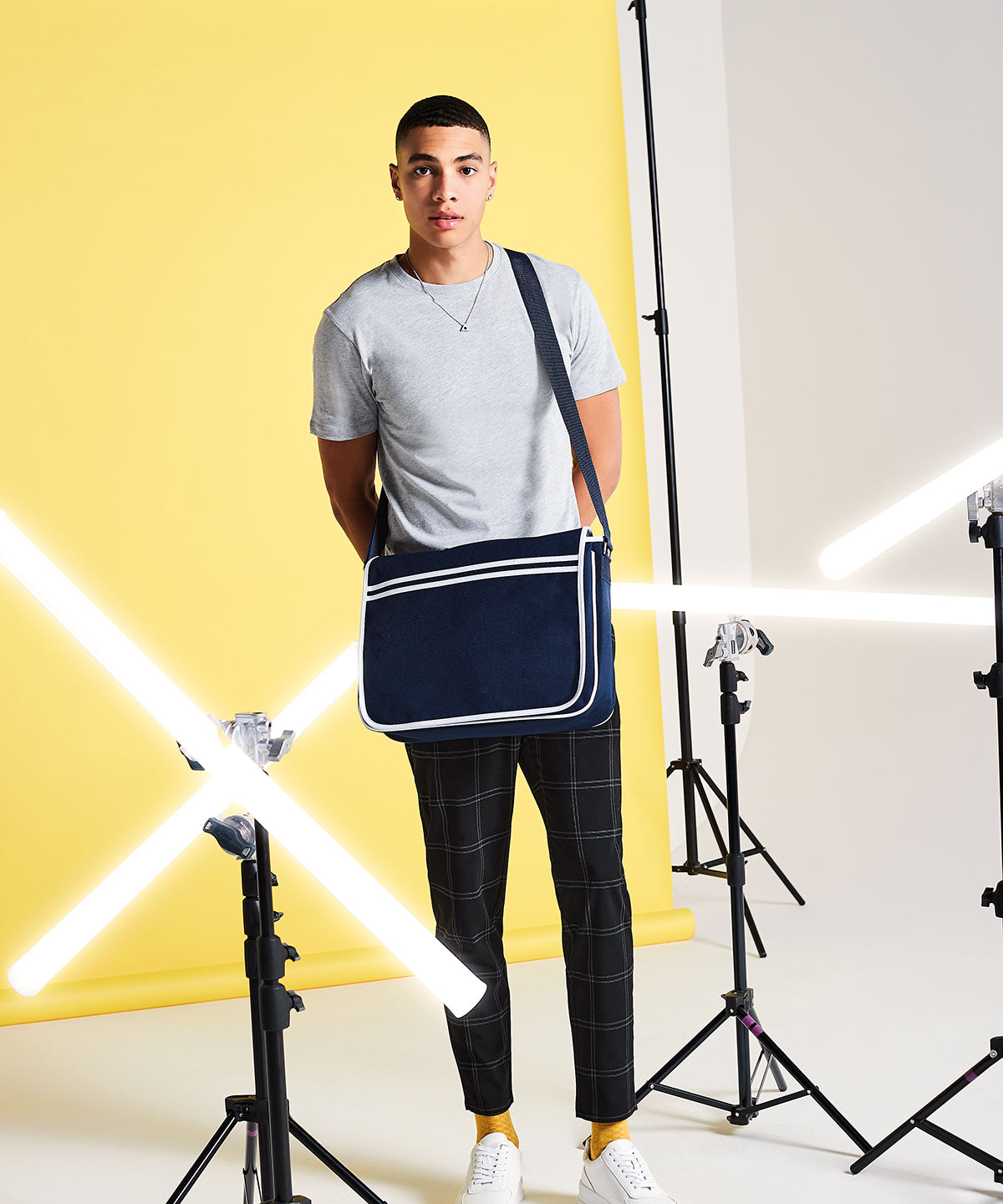 Töskur - Retro Messenger