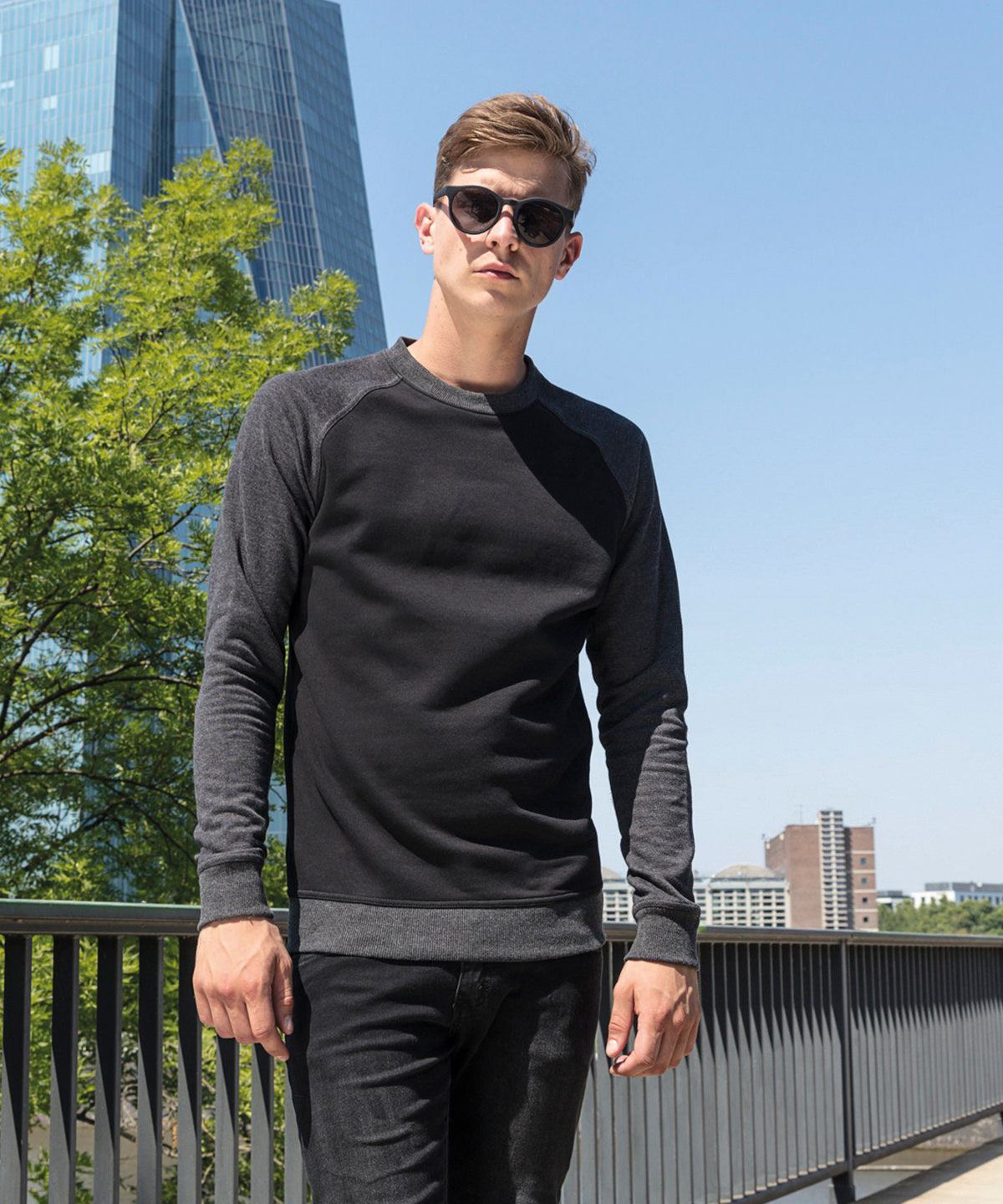 Háskólapeysur - Raglan Crew Neck