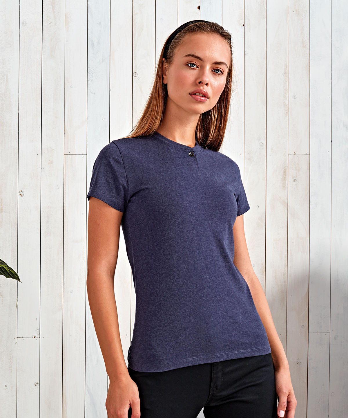 Stuttermabolir - Women's 'Comis' Sustainable Tee