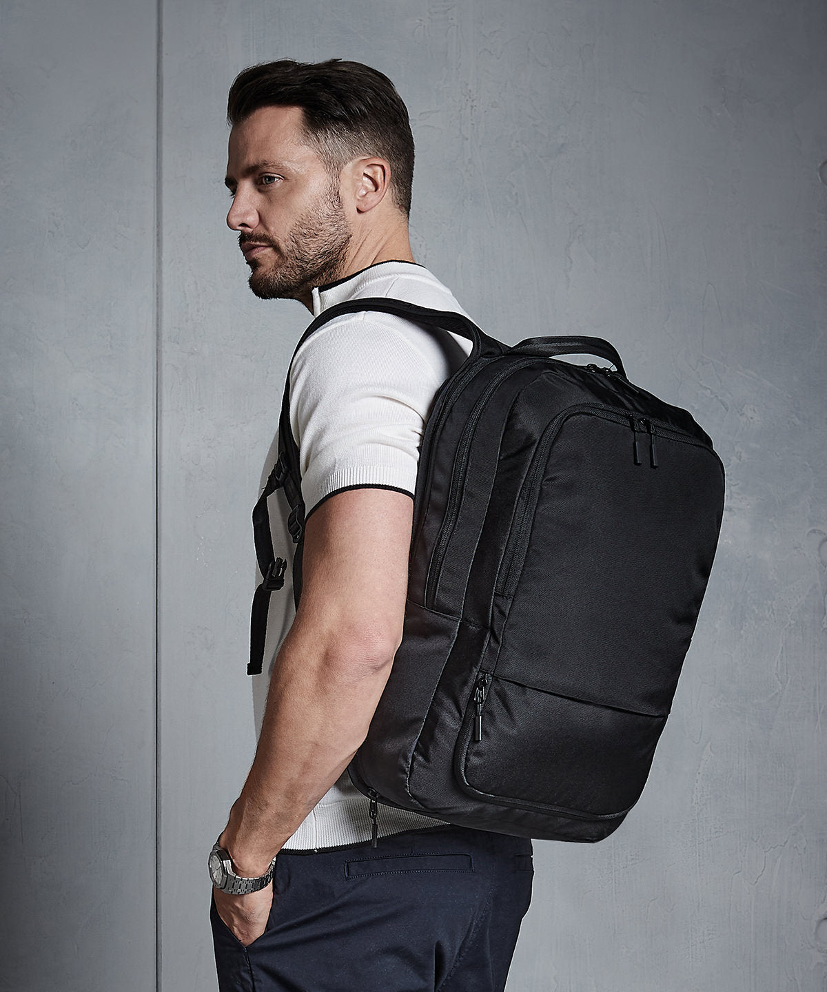 Töskur - Pitch Black 24 Hour Backpack