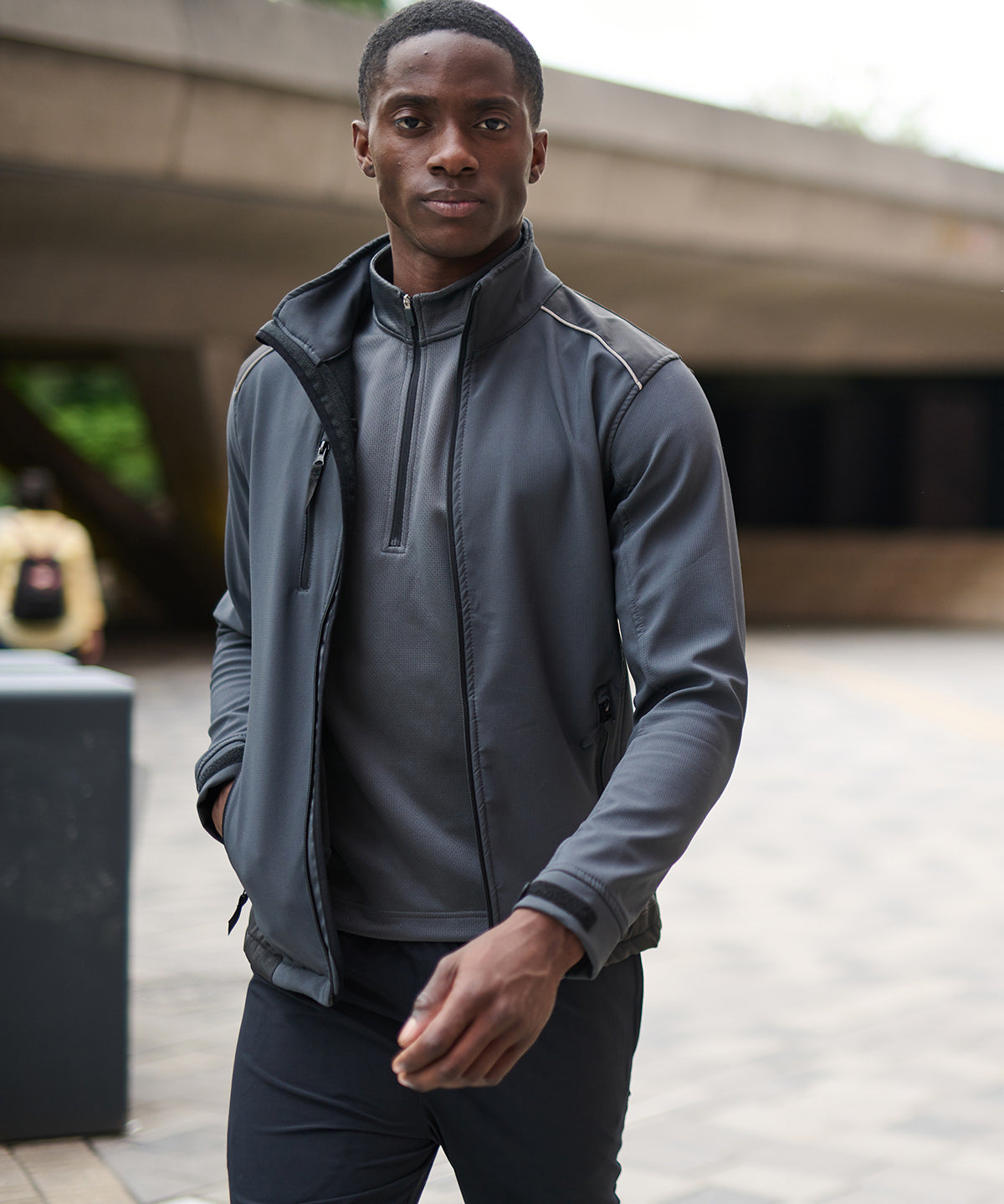 Jakkar - Sandstorm Workwear Softshell
