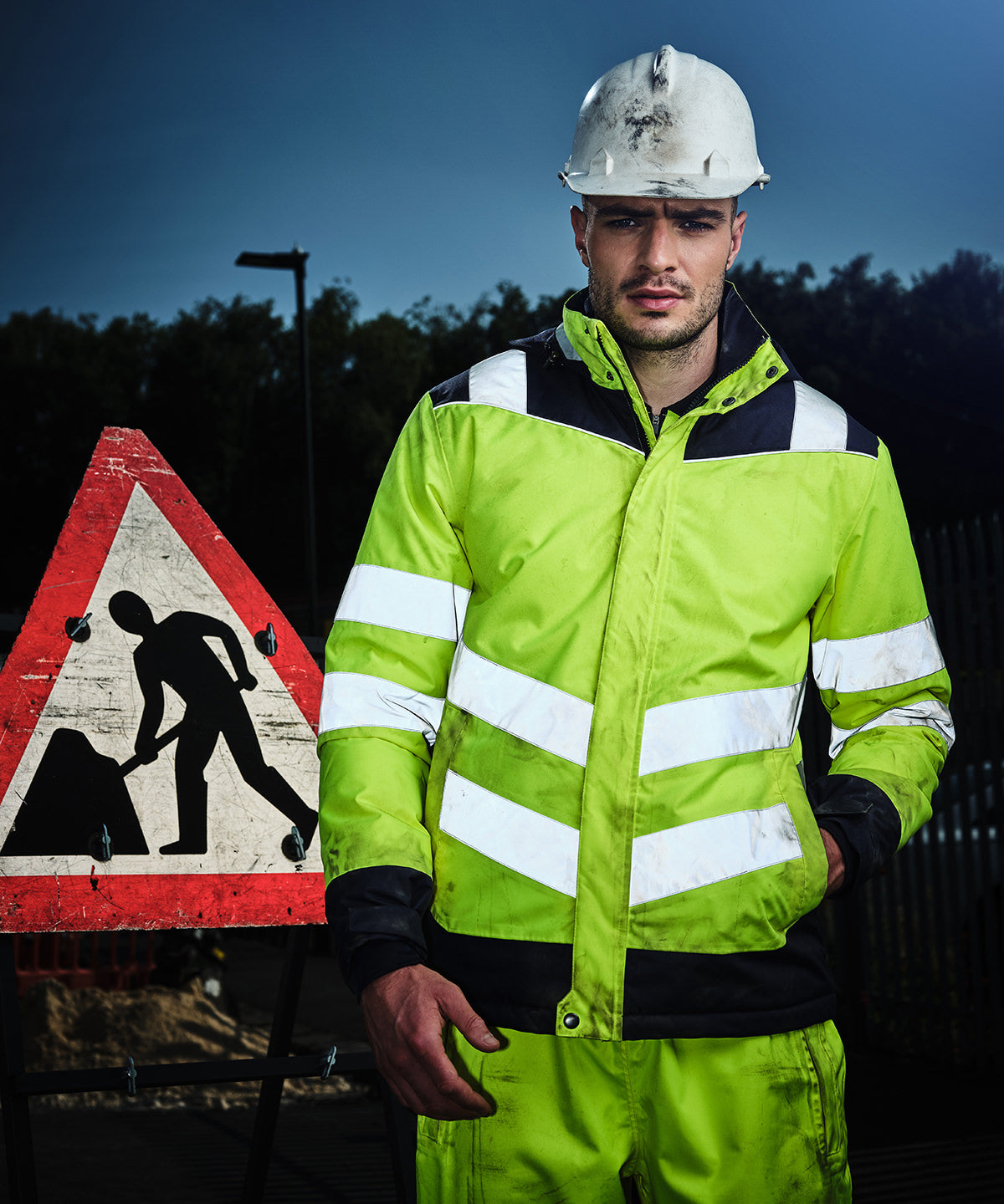 Jakkar - Pro Hi-vis Thermogen Heated Jacket