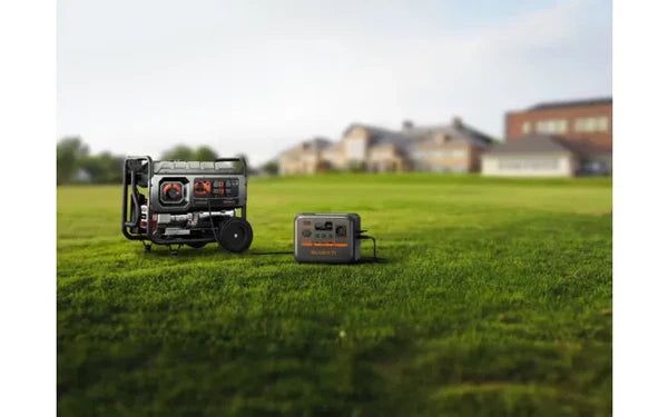 BLUETTI AC50P ORKUBANKI -   700W   -   Fullkominn   í   ferðalagið