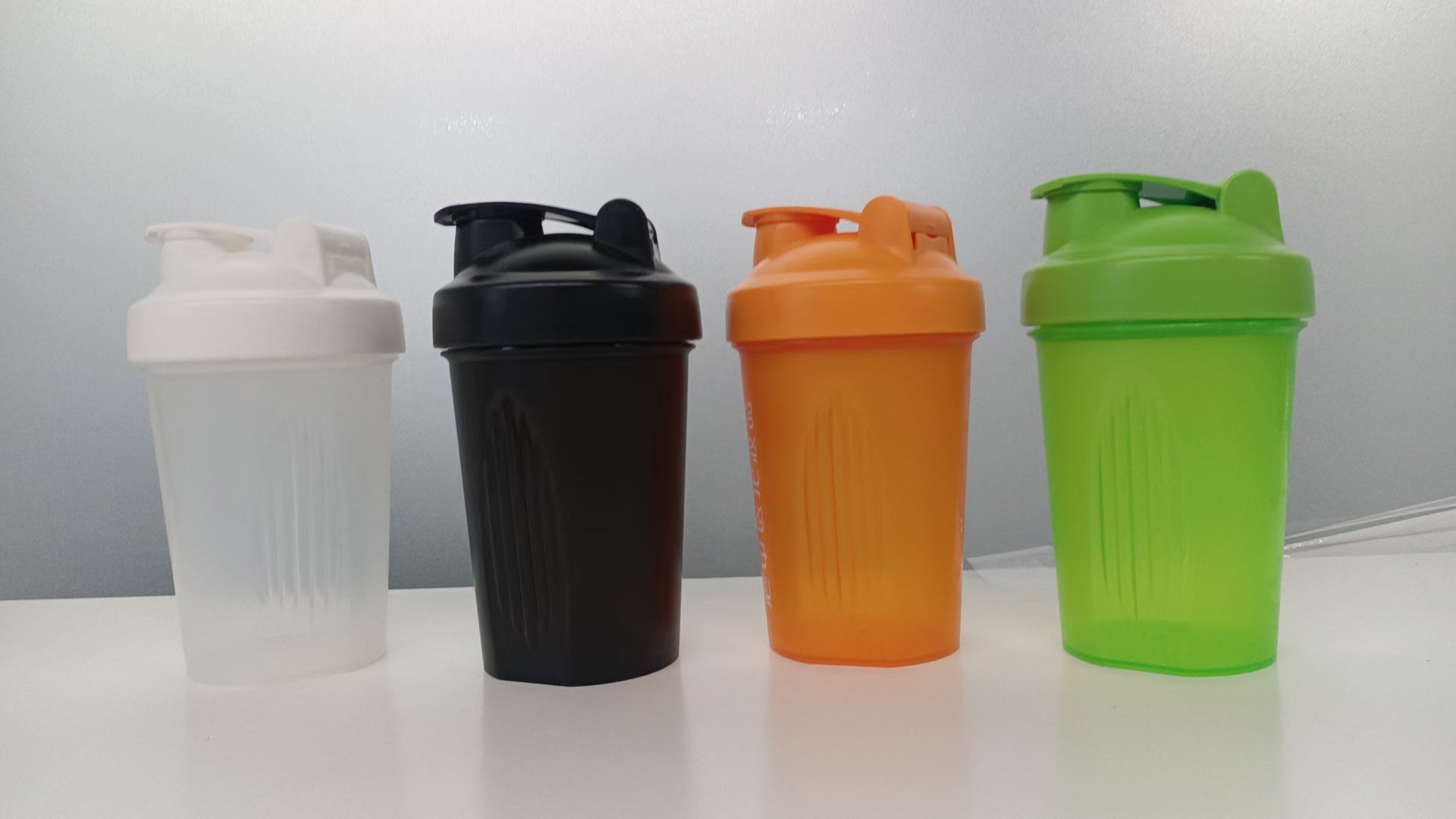 Sérmerktir brúsar / vatnsbrúsar