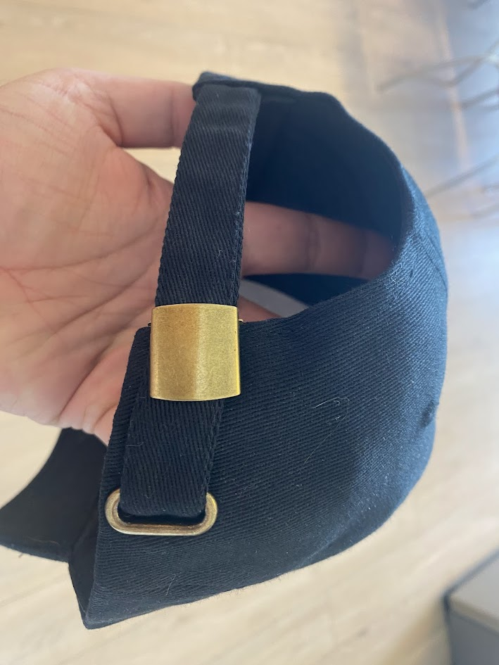 Sérmerktar derhúfur