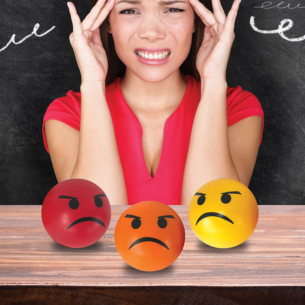 3 emoji stressboltar