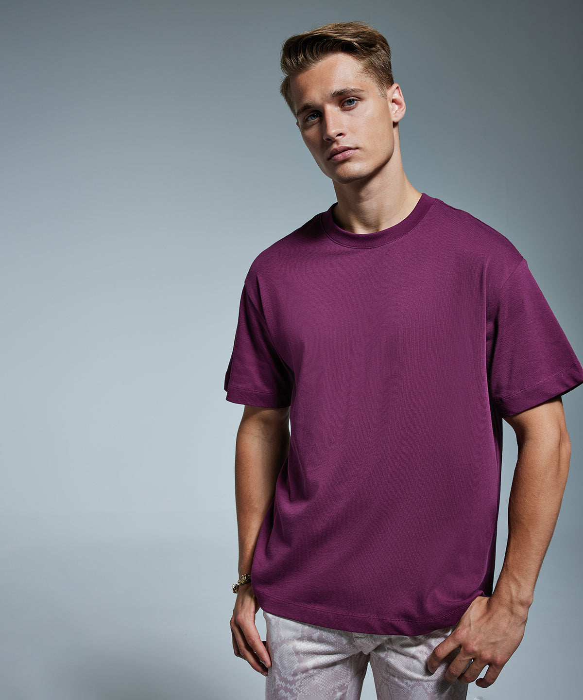 Stuttermabolir - Anthem Heavyweight T-shirt
