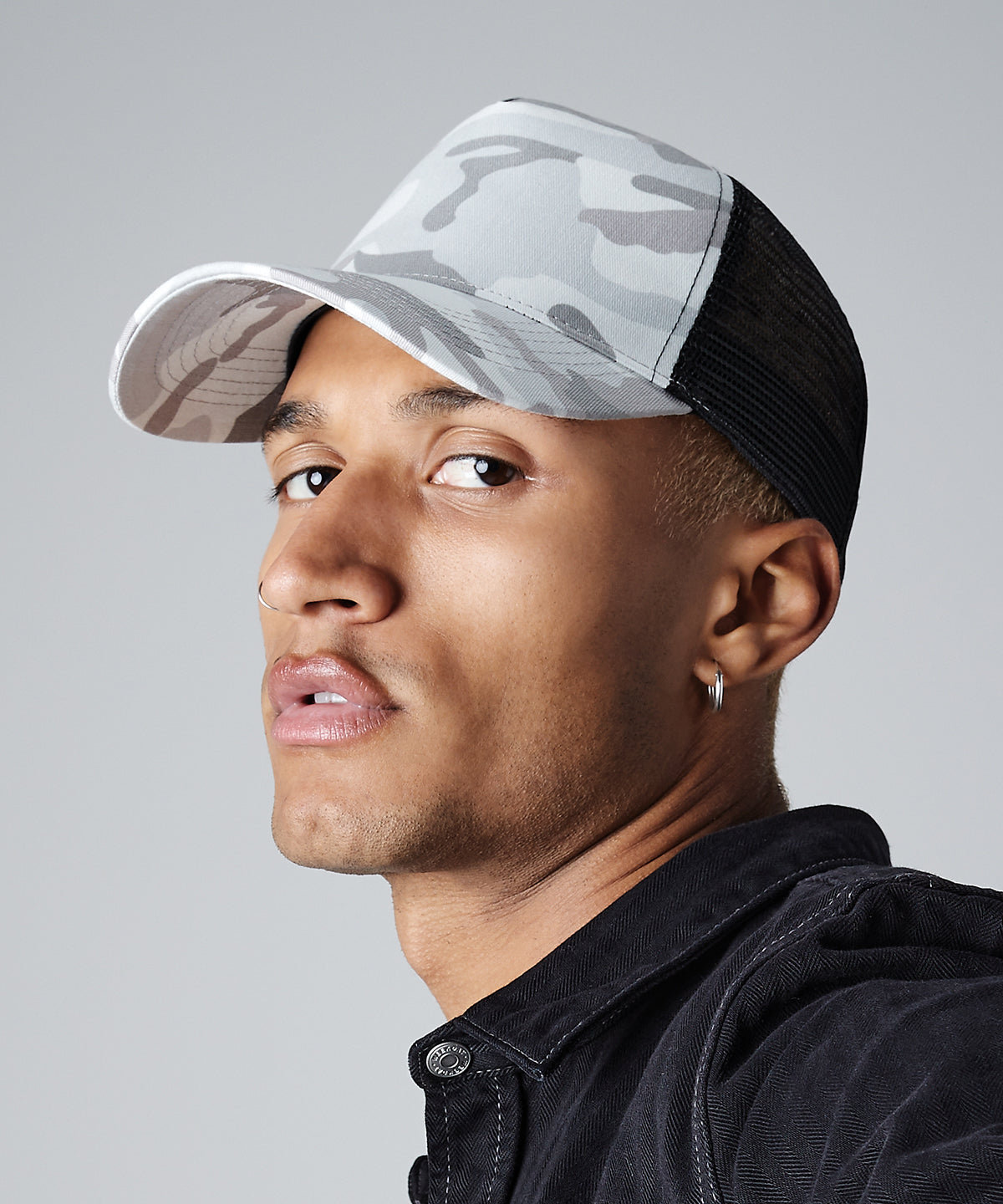 Húfur - Camo Snapback Trucker