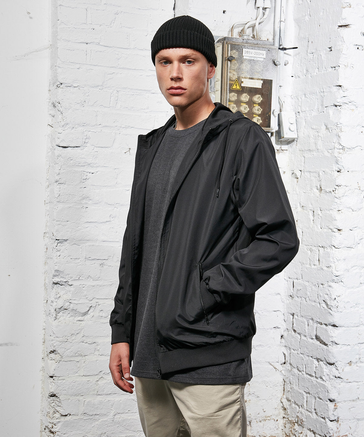 Jakkar - Recycled Windrunner