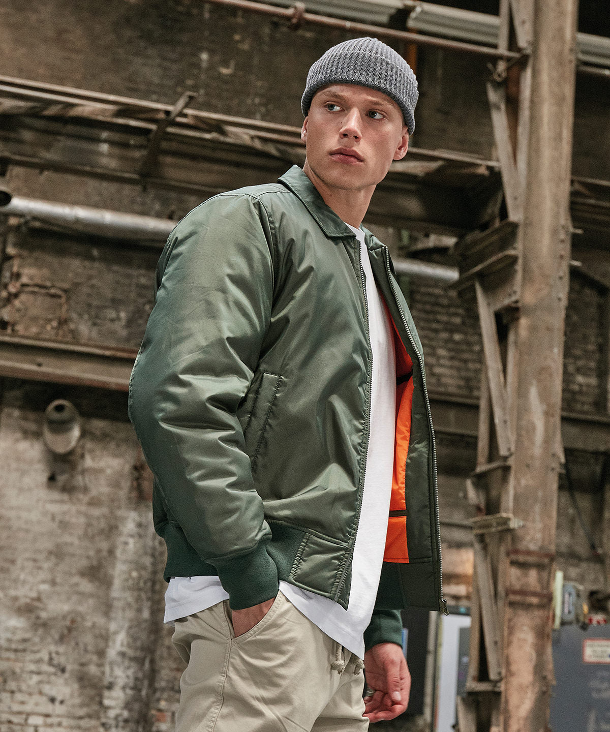 Jakkar - Collar Bomber Jacket