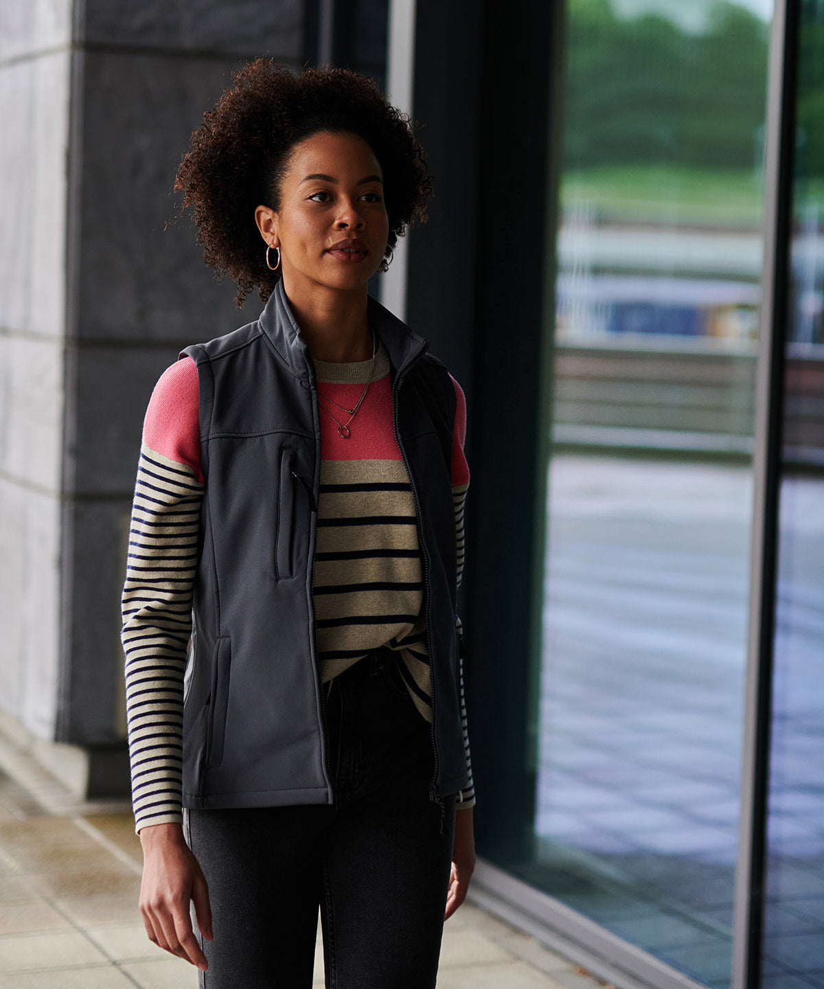 Vesti - Women's Flux Softshell Bodywarmer
