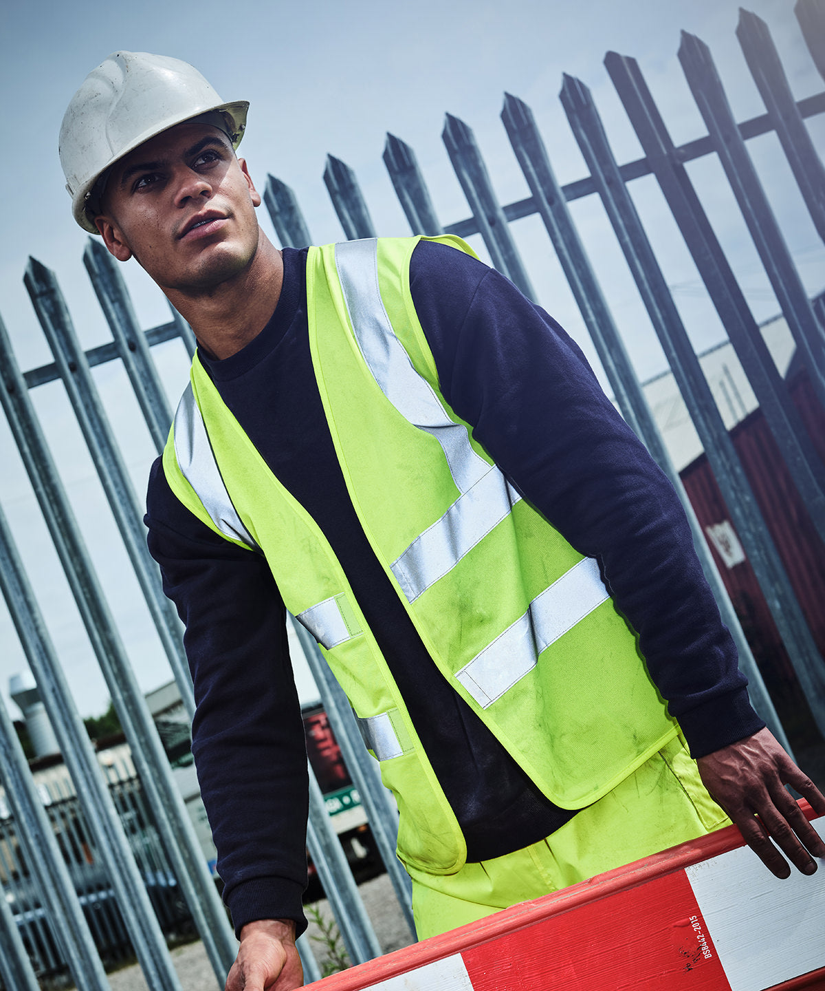 Öryggisvesti - Pro Hi-vis Vest