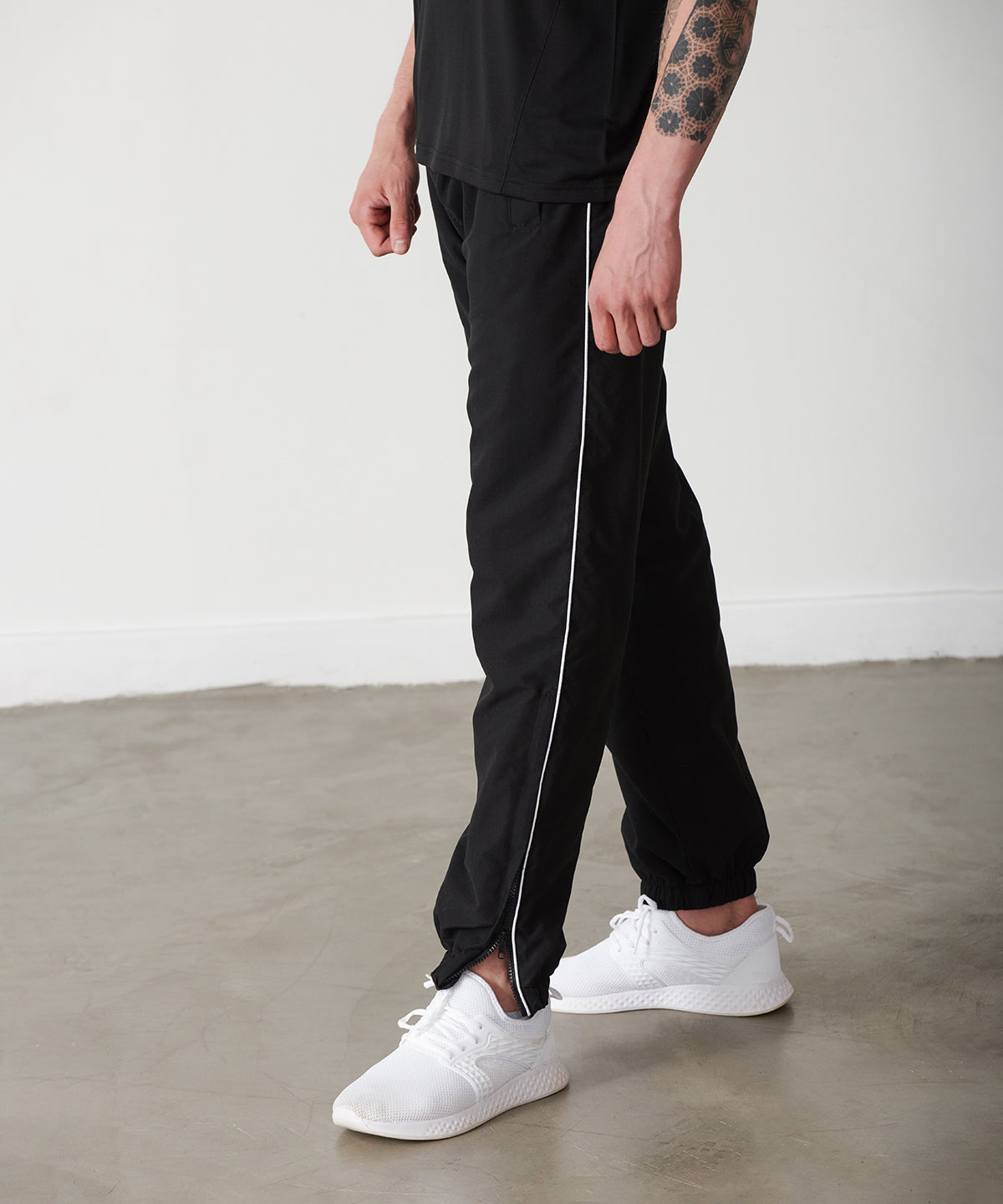 Buxur - Piped Track Bottoms