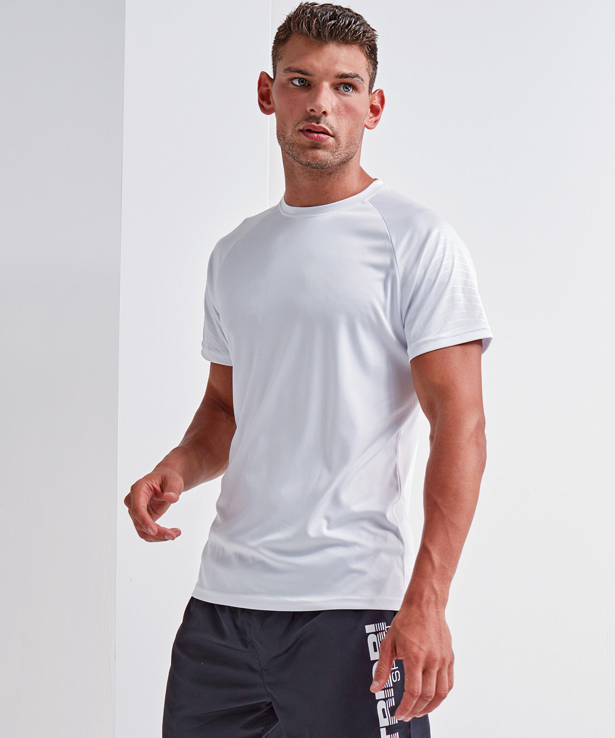 Stuttermabolir - TriDri® Embossed Sleeve T-shirt