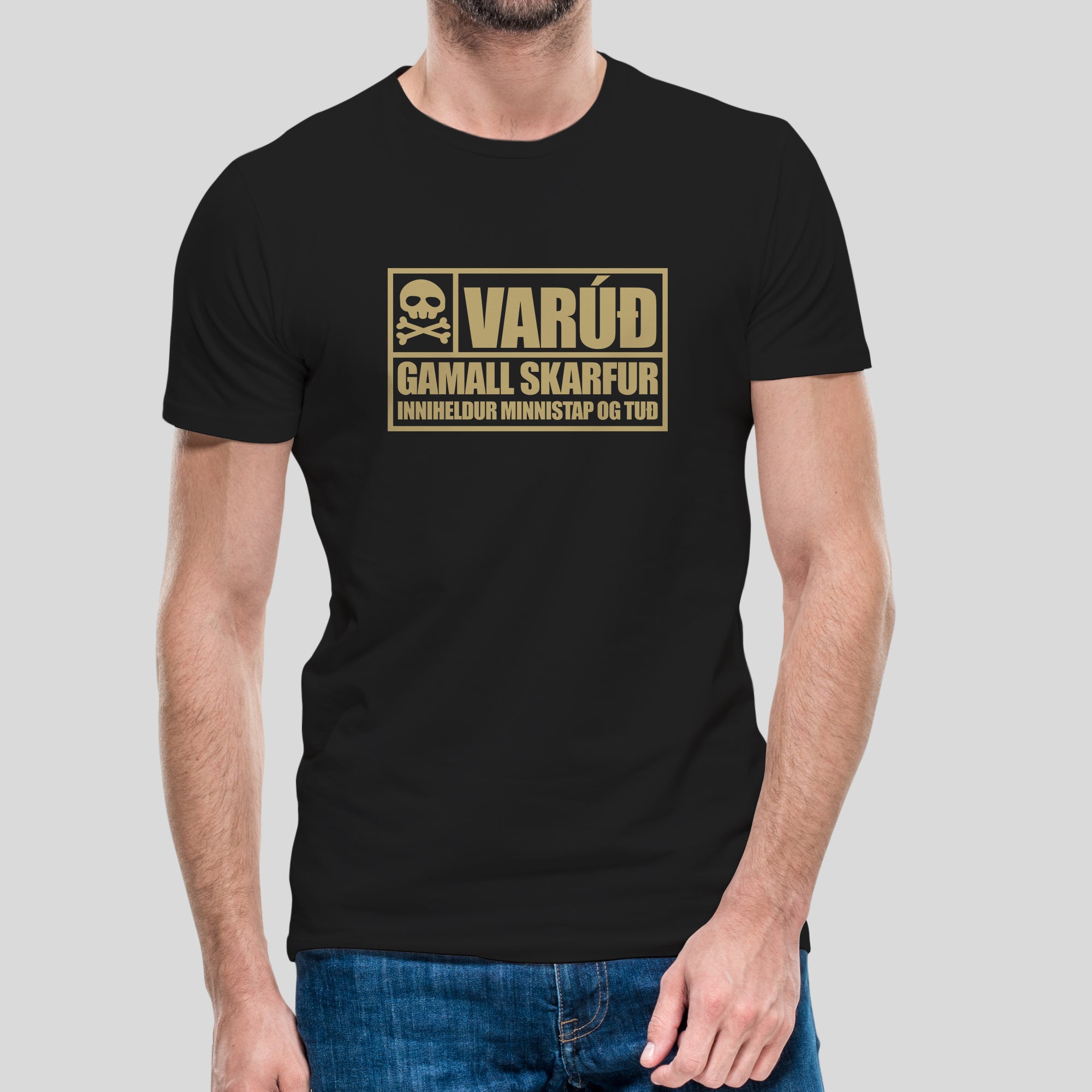 VARÚÐ GAMALL SKARFUR - Svartur bolur