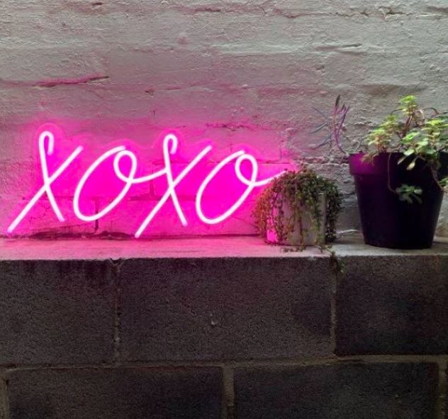 XOXO - Neonskilti
